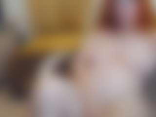 CrazyMomy's Live Sex Cam Show
