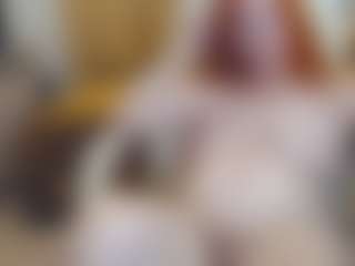 CrazyMomy's Live Sex Cam Show