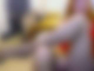 CrazyMomy MILF webcam performer live streaming