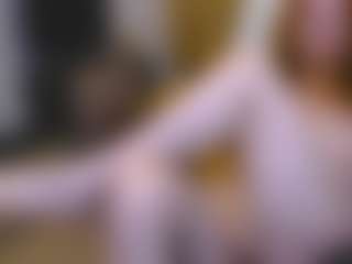 CrazyMomy's Live Sex Cam Show