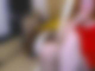 Live cam show with CrazyMomy - Mature on Camsoda