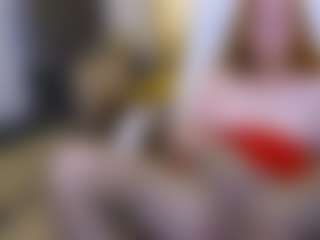 CrazyMomy's Live Sex Cam Show