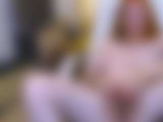 CrazyMomy's Live Sex Cam Show