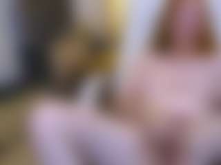 CrazyMomy's Live Sex Cam Show