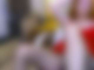 CrazyMomy MILF webcam performer live streaming