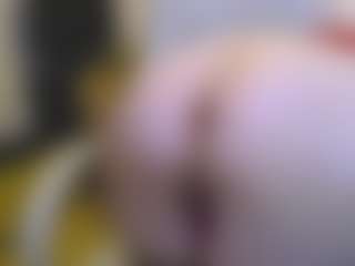 CrazyMomy's Live Sex Cam Show