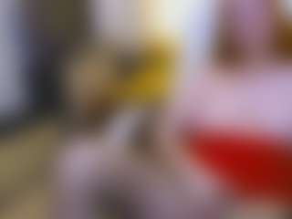 Live cam show with CrazyMomy - Skinny on Dolls Live