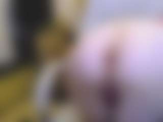 Live cam show with CrazyMomy - Red Hair Granny on Soda Cam