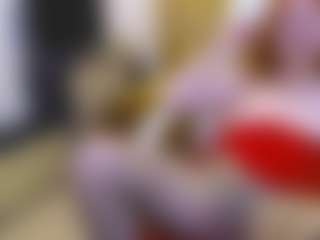 CrazyMomy's Live Sex Cam Show
