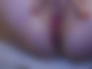 CrazyMomy's Live Sex Cam Show