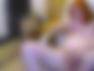 CrazyMomy's Live Sex Cam Show