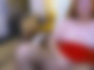 CrazyMomy MILF webcam performer live streaming