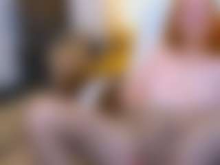 CrazyMomy's Live Sex Cam Show