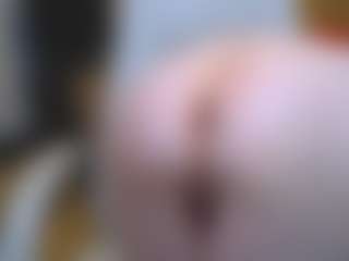 CrazyMomy's Live Sex Cam Show