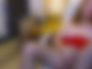 CrazyMomy's Live Sex Cam Show