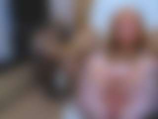 CrazyMomy's Live Sex Cam Show
