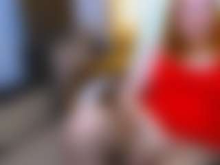 CrazyMomy MILF webcam performer live streaming