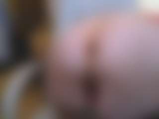 CrazyMomy's Live Sex Cam Show