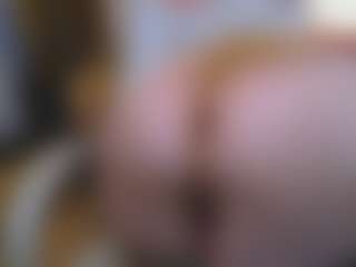 CrazyMomy's Live Sex Cam Show
