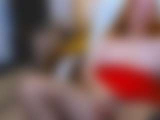 Live cam show with CrazyMomy - Skinny on Camsoda
