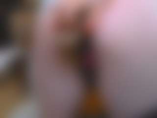 CrazyMomy's Live Sex Cam Show