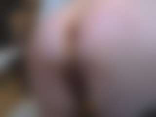 CrazyMomy's Live Sex Cam Show