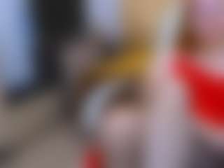 CrazyMomy MILF webcam performer live streaming