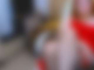 Live cam show with CrazyMomy - Skinny MILF on xfollow cams