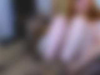 CrazyMomy's Live Sex Cam Show