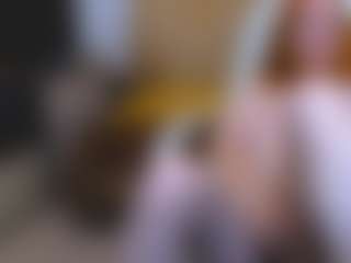 CrazyMomy's Live Sex Cam Show