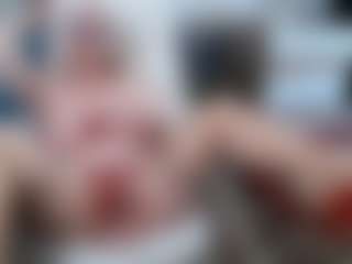 EllyBoobs MILF webcam performer live streaming