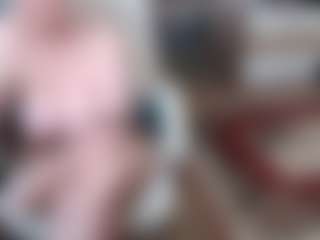 EllyBoobs's Live Sex Cam Show