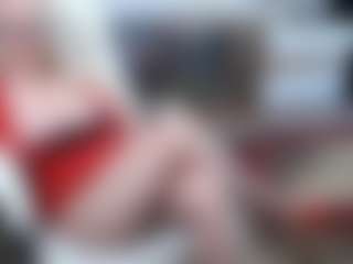 Live cam show with EllyBoobs - Mature on Milf Play