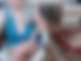 EllyBoobs MILF webcam performer live streaming