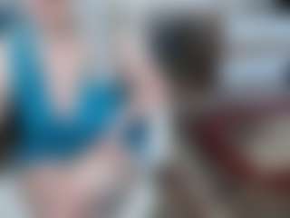 EllyBoobs MILF webcam performer live streaming