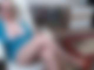 Live cam show with EllyBoobs - Hairy Pussy on Streamer API