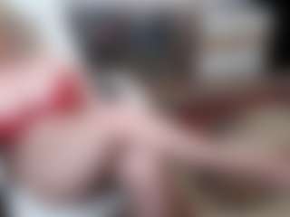 Live cam show with EllyBoobs - Granny BBW on AdultVida.com