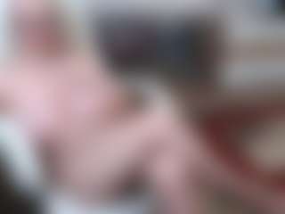 EllyBoobs's Live Sex Cam Show