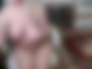 EllyBoobs's Live Sex Cam Show