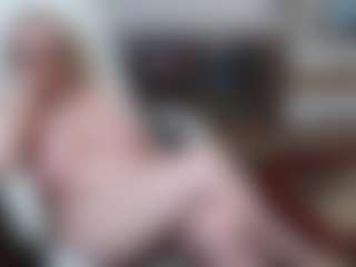 EllyBoobs's Live Sex Cam Show