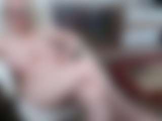 EllyBoobs's Live Sex Cam Show