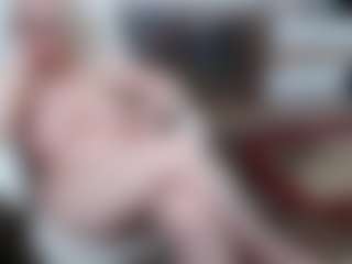 EllyBoobs's Live Sex Cam Show