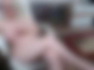 EllyBoobs's Live Sex Cam Show