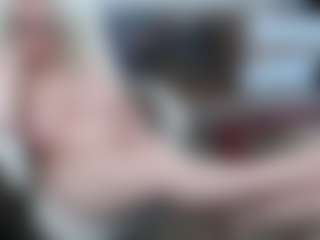 Live cam show with EllyBoobs - Strip Mature on StripNow