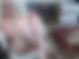 Live cam show with EllyBoobs - Granny MILF on Soda Cam