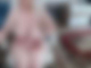 EllyBoobs's Live Sex Cam Show