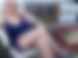 Live cam show with EllyBoobs - Mature on Camsoda