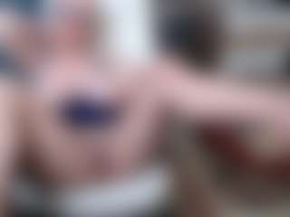 EllyBoobs's Live Sex Cam Show