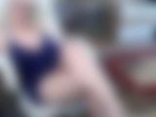 Live cam show with EllyBoobs - Blonde Hair Toys on Camiplay Live