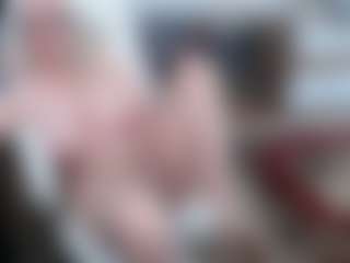 EllyBoobs's Live Sex Cam Show